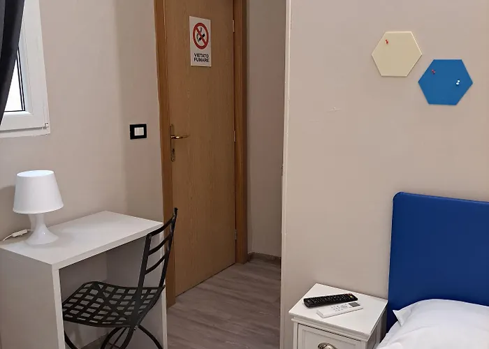 Oda ve Kahvaltı Leonum 3*